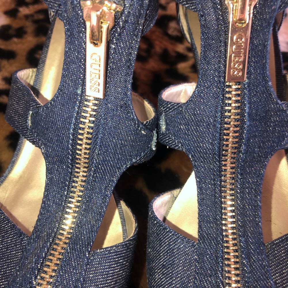 GUESS Heels - Picture 3 of 3